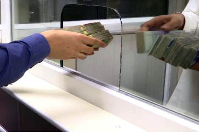 Central Bank Calls on People to Limit Use of Foreign Currencies